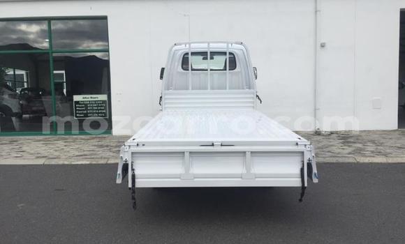 Comprar Usado Hyundai H200 Branco Carro em Maputo em Maputo Comprar Usado Hyundai H200 Branco Carro em Maputo em Maputo