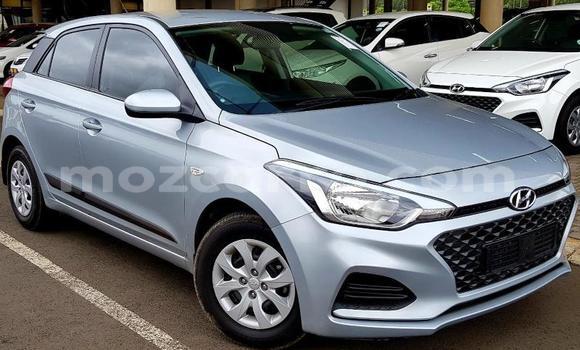 Comprar Usado Hyundai i20 Prata Carro em Maputo em Maputo Comprar Usado Hyundai i20 Prata Carro em Maputo em Maputo