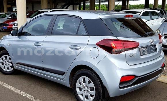 Comprar Usado Hyundai i20 Prata Carro em Maputo em Maputo Comprar Usado Hyundai i20 Prata Carro em Maputo em Maputo