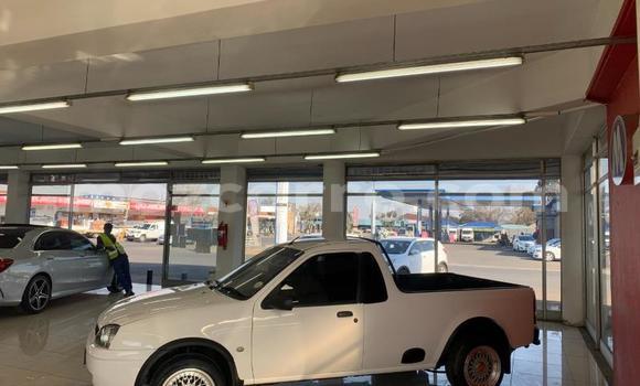 Comprar Usado Ford Pickup Branco Carro em Maputo em Maputo Comprar Usado Ford Pickup Branco Carro em Maputo em Maputo