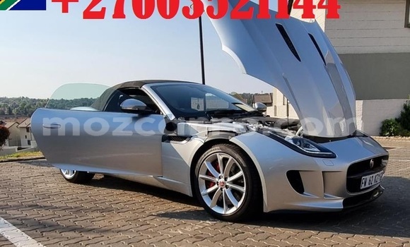 Comprar Usado Jaguar F-Pace Branco Carro em Maputo em Maputo