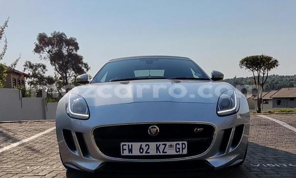 Comprar Usado Jaguar F-Pace Branco Carro em Maputo em Maputo Comprar Usado Jaguar F-Pace Branco Carro em Maputo em Maputo