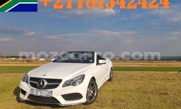 Comprar Usado Mercedes‒Benz E-Class Branco Carro em Maputo em Maputo