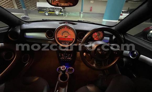 Tenga Tsaru Mini Cooper S clubman Tsvuku Mota in Maputo in Maputo Tenga Tsaru Mini Cooper S clubman Tsvuku Mota in Maputo in Maputo