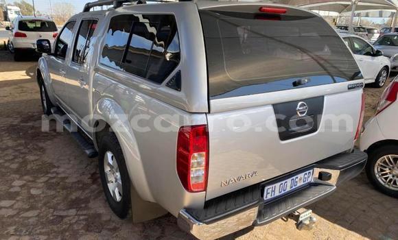 Comprar Usado Nissan Navara Verde Carro em Maputo em Maputo Comprar Usado Nissan Navara Verde Carro em Maputo em Maputo