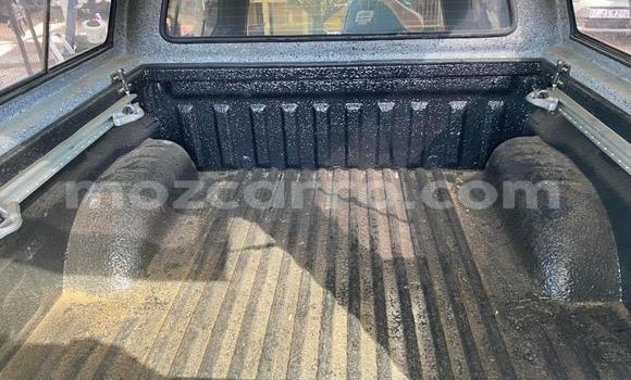 Comprar Usado Nissan Navara Verde Carro em Maputo em Maputo Comprar Usado Nissan Navara Verde Carro em Maputo em Maputo