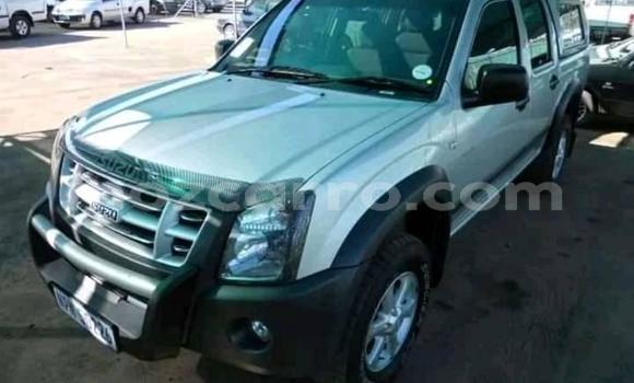 Buy Used Isuzu KB Silver Car in Maputo in Maputo Buy Used Isuzu KB Silver Car in Maputo in Maputo