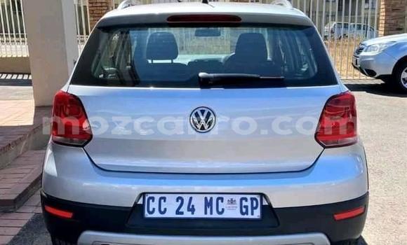 Nunua Ilio tumika Volkswagen Polo Fedha Gari ndani ya Maputo nchini Maputo Nunua Ilio tumika Volkswagen Polo Fedha Gari ndani ya Maputo nchini Maputo