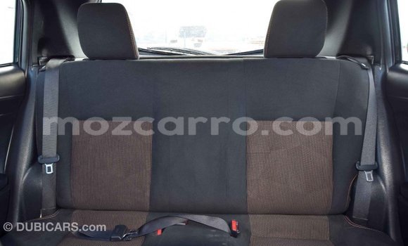 Comprar Importar Toyota Yaris Preto Carro em Import - Dubai em Cabo Delgado Comprar Importar Toyota Yaris Preto Carro em Import - Dubai em Cabo Delgado