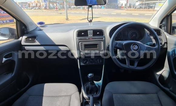 Comprar Usado Volkswagen Jetta Branco Carro em Maputo em Maputo Comprar Usado Volkswagen Jetta Branco Carro em Maputo em Maputo