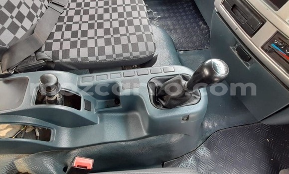 Comprar Usado Nissan UD Branco Caminhão em Maputo em Maputo Comprar Usado Nissan UD Branco Caminhão em Maputo em Maputo