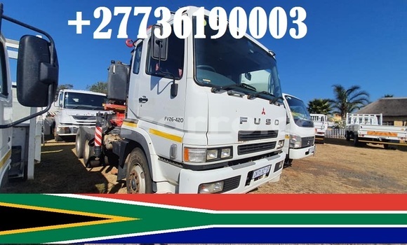 Comprar Usado Mitsubishi Canter Branco Caminhão em Maputo em Maputo Comprar Usado Mitsubishi Canter Branco Caminhão em Maputo em Maputo