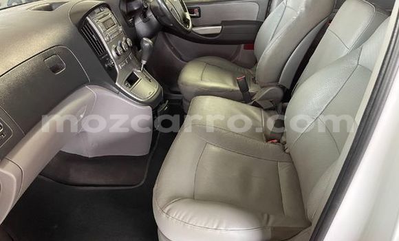 Comprar Usado Hyundai H1 Branco Carro em Maputo em Maputo Comprar Usado Hyundai H1 Branco Carro em Maputo em Maputo