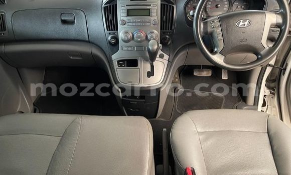Comprar Usado Hyundai H1 Branco Carro em Maputo em Maputo Comprar Usado Hyundai H1 Branco Carro em Maputo em Maputo