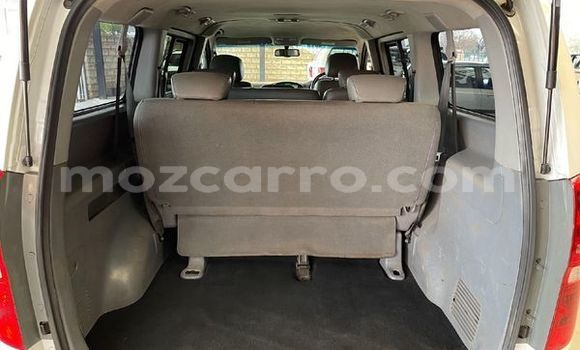 Comprar Usado Hyundai H1 Branco Carro em Maputo em Maputo Comprar Usado Hyundai H1 Branco Carro em Maputo em Maputo