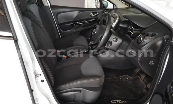 Tenga Tsaru Renault Clio Chena Mota in Maputo in Maputo Tenga Tsaru Renault Clio Chena Mota in Maputo in Maputo