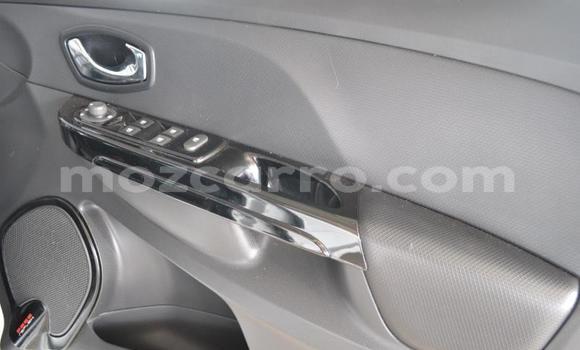 Tenga Tsaru Renault Clio Chena Mota in Maputo in Maputo Tenga Tsaru Renault Clio Chena Mota in Maputo in Maputo