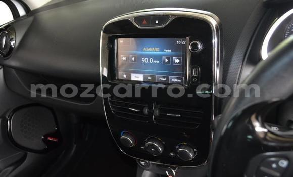 Tenga Tsaru Renault Clio Chena Mota in Maputo in Maputo Tenga Tsaru Renault Clio Chena Mota in Maputo in Maputo