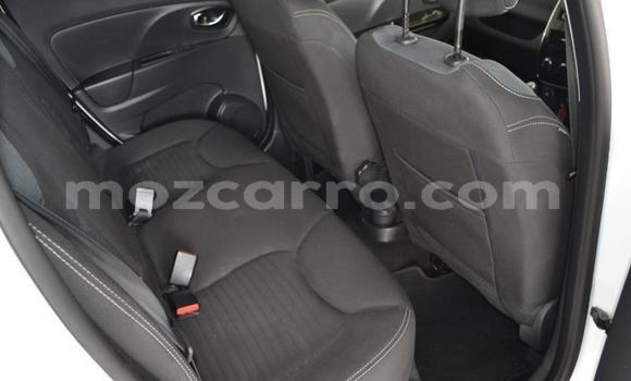 Tenga Tsaru Renault Clio Chena Mota in Maputo in Maputo Tenga Tsaru Renault Clio Chena Mota in Maputo in Maputo