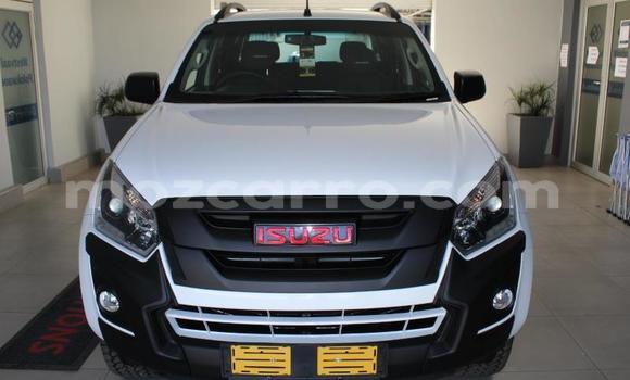 Comprar Usado Isuzu D-MAX Branco Carro em Maputo em Maputo Comprar Usado Isuzu D-MAX Branco Carro em Maputo em Maputo