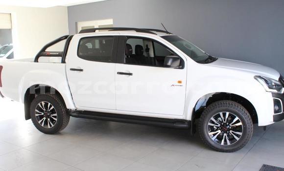 Comprar Usado Isuzu D-MAX Branco Carro em Maputo em Maputo Comprar Usado Isuzu D-MAX Branco Carro em Maputo em Maputo