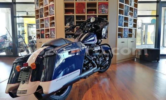 Comprar Usado Harley Davidson FL Azul Moto em Maputo em Maputo Comprar Usado Harley Davidson FL Azul Moto em Maputo em Maputo