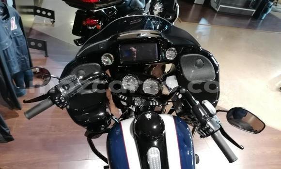 Comprar Usado Harley Davidson FL Azul Moto em Maputo em Maputo Comprar Usado Harley Davidson FL Azul Moto em Maputo em Maputo