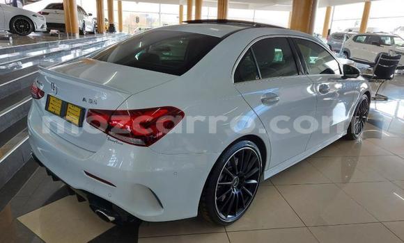 Comprar Usado Mercedes‒Benz A-Class Vermelho Carro em Maputo em Maputo Comprar Usado Mercedes‒Benz A-Class Vermelho Carro em Maputo em Maputo