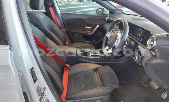 Comprar Usado Mercedes‒Benz A-Class Vermelho Carro em Maputo em Maputo Comprar Usado Mercedes‒Benz A-Class Vermelho Carro em Maputo em Maputo