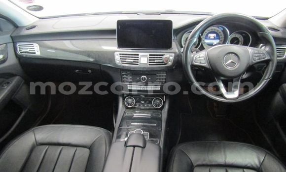 Comprar Usado Mercedes‒Benz CLS-klasse Prata Carro em Maputo em Maputo Comprar Usado Mercedes‒Benz CLS-klasse Prata Carro em Maputo em Maputo