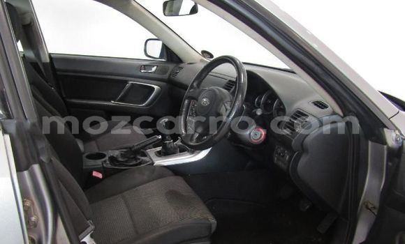 Nunua Ilio tumika Subaru Outback Fedha Gari ndani ya Beira nchini Sofala Nunua Ilio tumika Subaru Outback Fedha Gari ndani ya Beira nchini Sofala