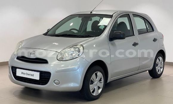 Comprar Usado Nissan Micra Prata Carro em Beira em Sofala
