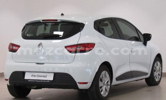 Tenga Tsaru Renault Clio Chena Mota in Boane in Maputo Tenga Tsaru Renault Clio Chena Mota in Boane in Maputo