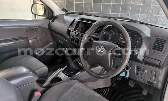 Comprar Usado Toyota Hilux Branco Carro em Maputo em Maputo Comprar Usado Toyota Hilux Branco Carro em Maputo em Maputo