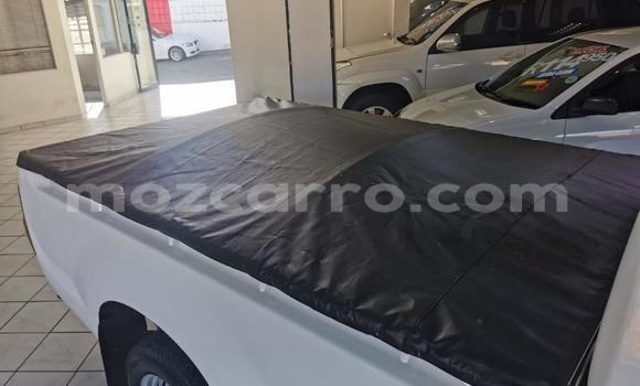 Comprar Usado Toyota Hilux Branco Carro em Maputo em Maputo Comprar Usado Toyota Hilux Branco Carro em Maputo em Maputo