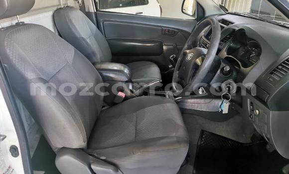 Comprar Usado Toyota Hilux Branco Carro em Maputo em Maputo Comprar Usado Toyota Hilux Branco Carro em Maputo em Maputo