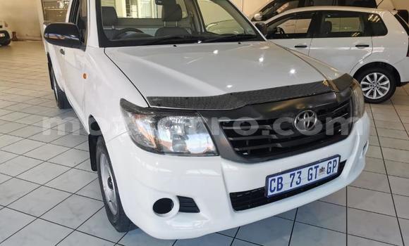 Comprar Usado Toyota Hilux Branco Carro em Maputo em Maputo Comprar Usado Toyota Hilux Branco Carro em Maputo em Maputo