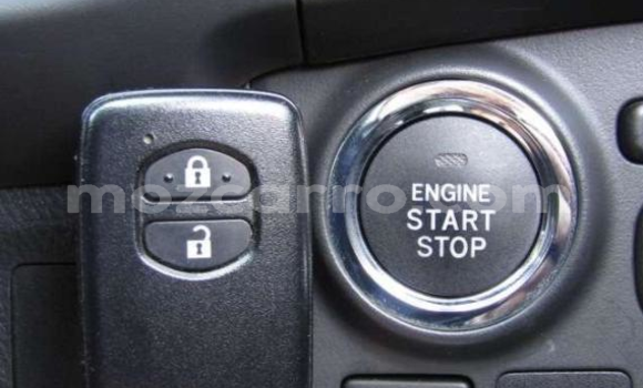 Comprar Usado Toyota Wish Preto Carro em Maputo em Maputo Comprar Usado Toyota Wish Preto Carro em Maputo em Maputo