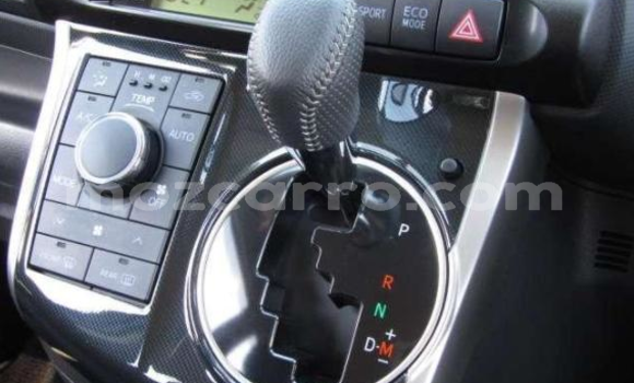 Comprar Usado Toyota Wish Preto Carro em Maputo em Maputo Comprar Usado Toyota Wish Preto Carro em Maputo em Maputo