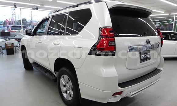 Buy Used Toyota Land Cruiser Prado White Car in Maputo in Maputo Buy Used Toyota Land Cruiser Prado White Car in Maputo in Maputo