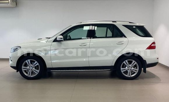 Buy Used Mercedes‒Benz ML-Class White Car in Maputo in Maputo Buy Used Mercedes‒Benz ML-Class White Car in Maputo in Maputo