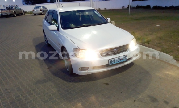 Buy Used Toyota Altezza White Car in Maputo in Maputo