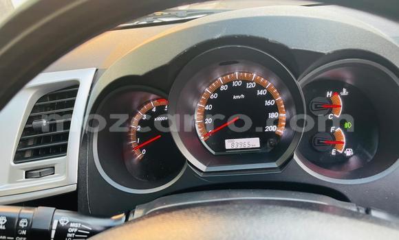 Nunua Ilio tumika Toyota Hilux Nyeupe Gari ndani ya Maputo nchini Maputo Nunua Ilio tumika Toyota Hilux Nyeupe Gari ndani ya Maputo nchini Maputo