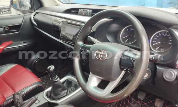 Nunua Ilio tumika Toyota Hiluxe Revo Nyeupe Gari ndani ya Maputo nchini Maputo Nunua Ilio tumika Toyota Hiluxe Revo Nyeupe Gari ndani ya Maputo nchini Maputo