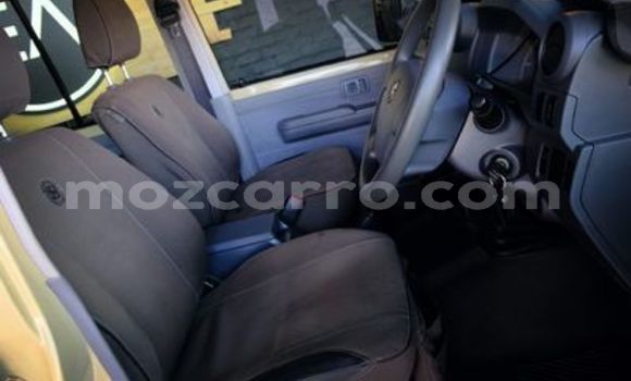 Tenga Tsaru Toyota Land Cruiser Bhurawuni Mota in Maputo in Maputo Tenga Tsaru Toyota Land Cruiser Bhurawuni Mota in Maputo in Maputo