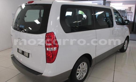 Comprar Usado Hyundai H1 Branco Carro em Maputo em Maputo Comprar Usado Hyundai H1 Branco Carro em Maputo em Maputo