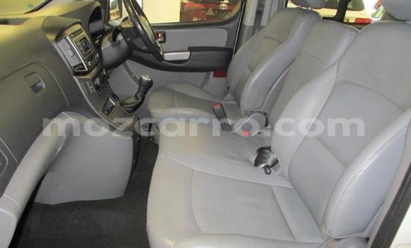 Comprar Usado Hyundai H1 Branco Carro em Maputo em Maputo Comprar Usado Hyundai H1 Branco Carro em Maputo em Maputo