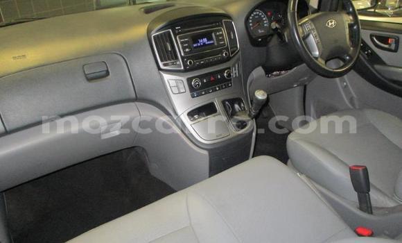Comprar Usado Hyundai H1 Branco Carro em Maputo em Maputo Comprar Usado Hyundai H1 Branco Carro em Maputo em Maputo