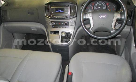 Comprar Usado Hyundai H1 Branco Carro em Maputo em Maputo Comprar Usado Hyundai H1 Branco Carro em Maputo em Maputo