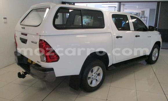 Buy Used Toyota Hilux White Car in Maputo in Maputo Buy Used Toyota Hilux White Car in Maputo in Maputo